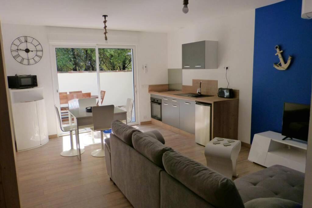 Gite Entierement Renove Sur Le Theme De La Mer. Carpentras Ngoại thất bức ảnh